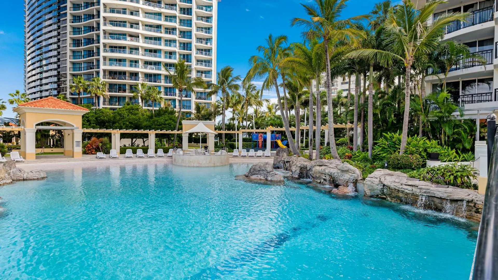 Chevron Renaissance Surfers Paradise Sleeps 10 1St Floor - Optimise Bnb Gold Coast