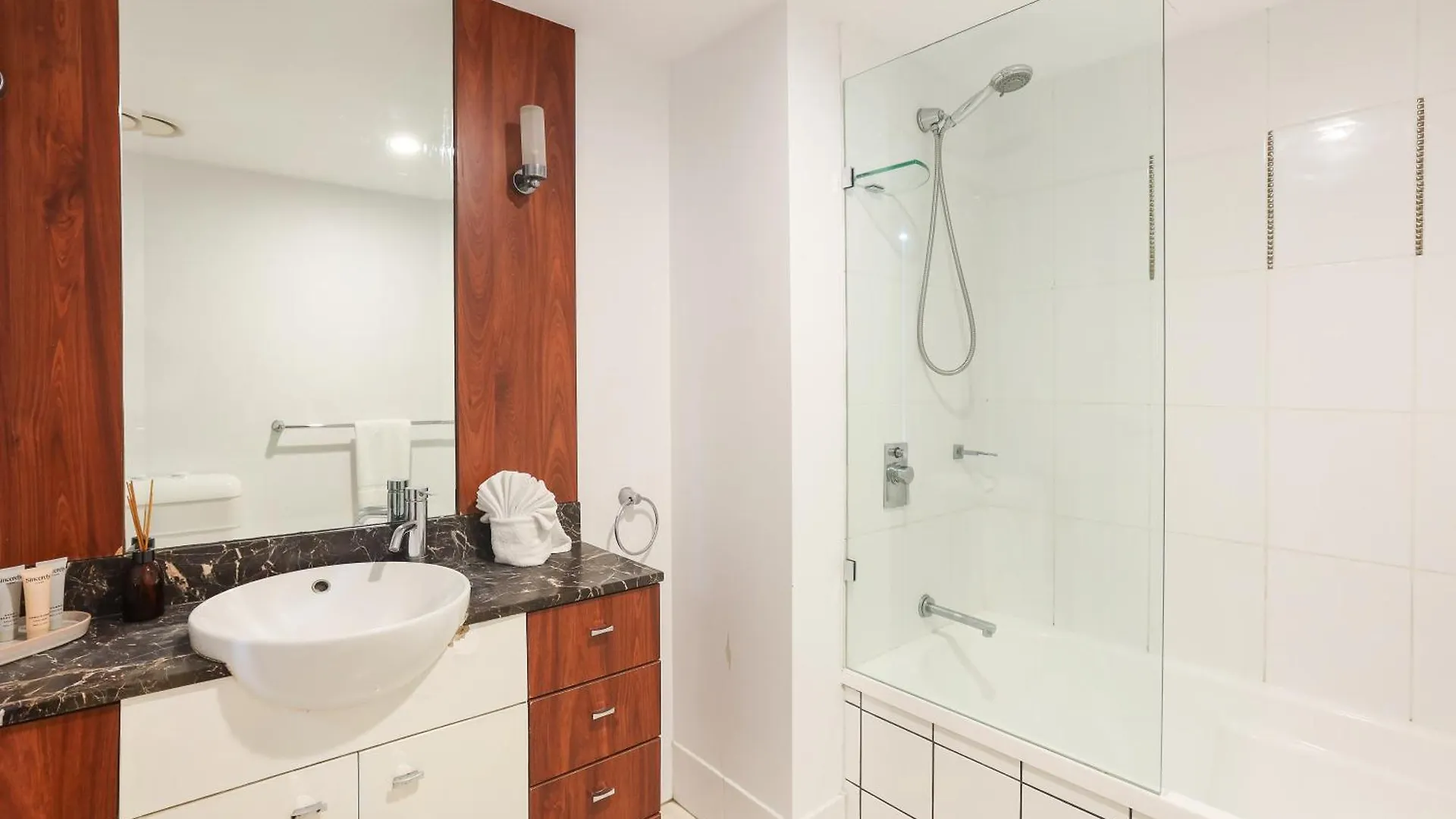 Apartamento Chevron Renaissance Surfers Paradise Sleeps 10 1St Floor - Optimise Bnb Gold Coast